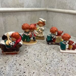 Set of 5 Goebel collectible Redhead Figurines